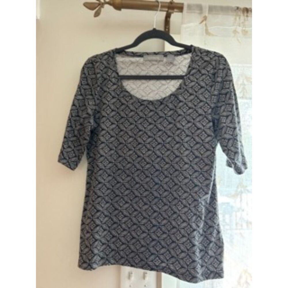 Liz Claiborne Black White Geometric Print Top Women’s Medium Stretch Knit